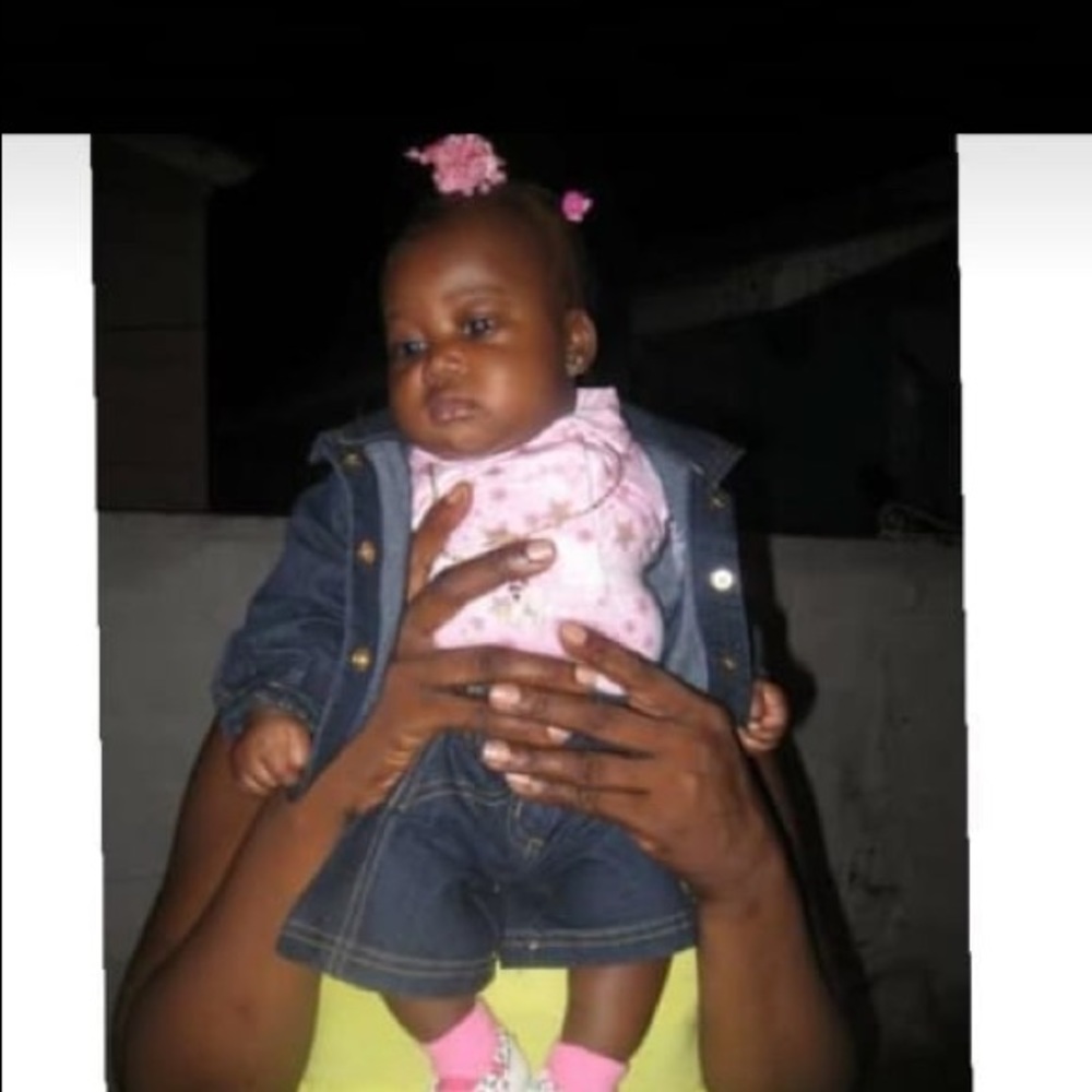 Meet your Posher, Etana